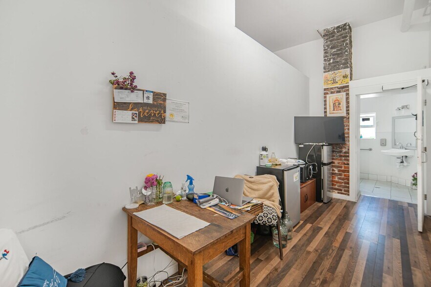 More Photos Of 2110 Ashby Ave, Berkeley Multifamily For Sale