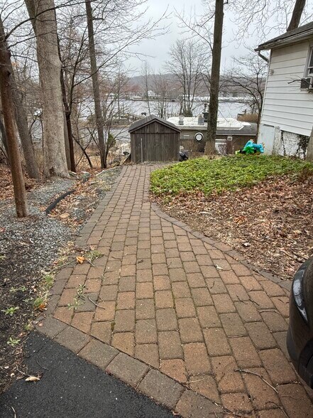 More Photos Of 120 Brady Rd, Lake Hopatcong Restaurant For Sale