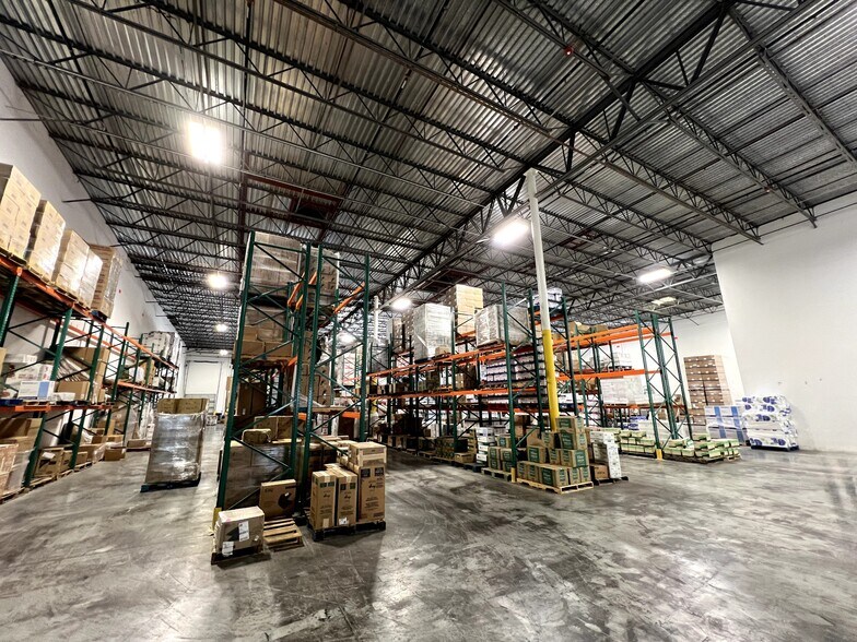 More Photos Of 3951-4049 SW 30th Ave, Fort Lauderdale Warehouse For Lease