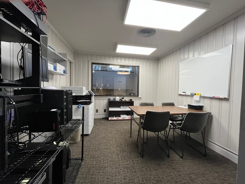 More Photos Of 1309 Amble Dr, Charlotte Loft Creative Space For Sale