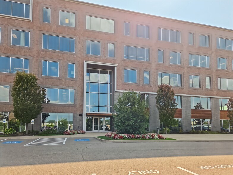 More Photos Of 2400 Ansys Dr, Canonsburg Coworking Space