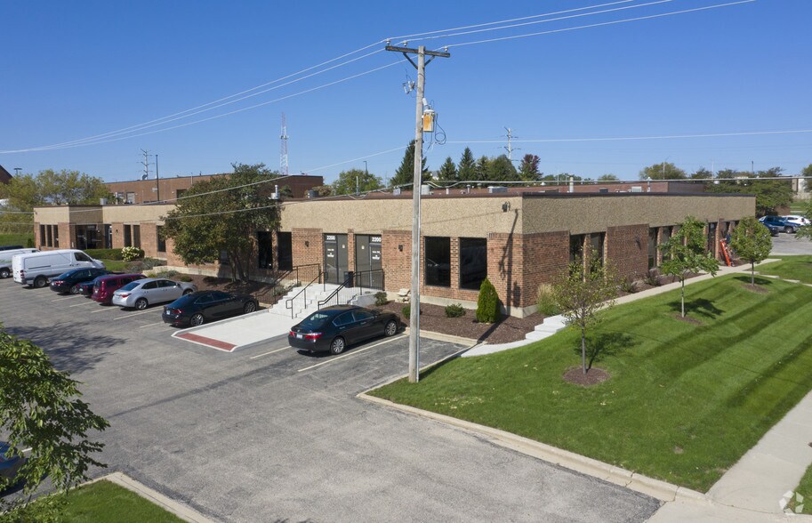 Primary Photo Of 2200 N Stonington Ave, Hoffman Estates Warehouse For Lease