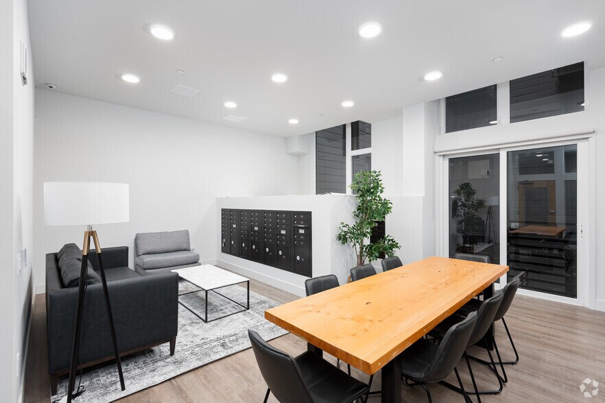 More Photos Of 500 Broadway, Seattle Apartments For Lease