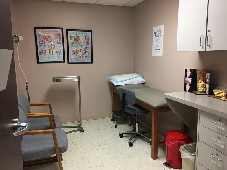 More Photos Of 100 Schuylkill Medical Plz, Pottsville Medical For Sale