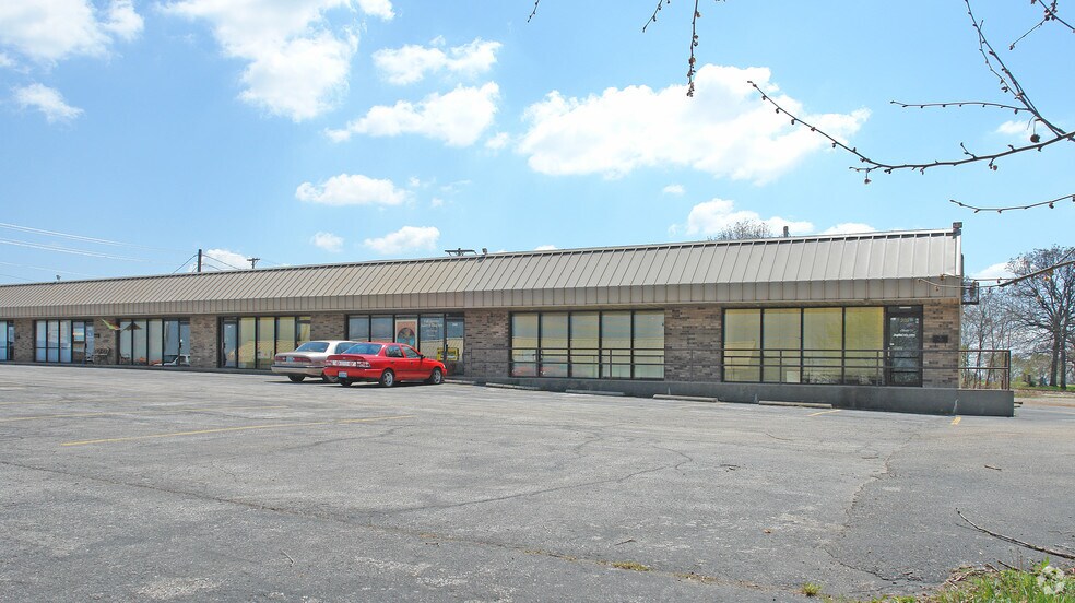 More Photos Of 110 N Range Line Rd, Joplin General Retail For Sale
