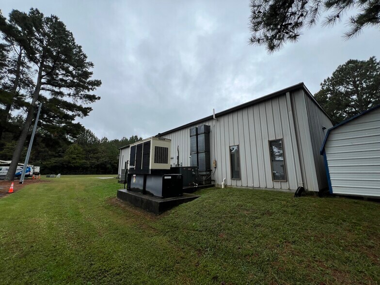 More Photos Of 213 Industrial Blvd, Tullahoma Industrial For Sale