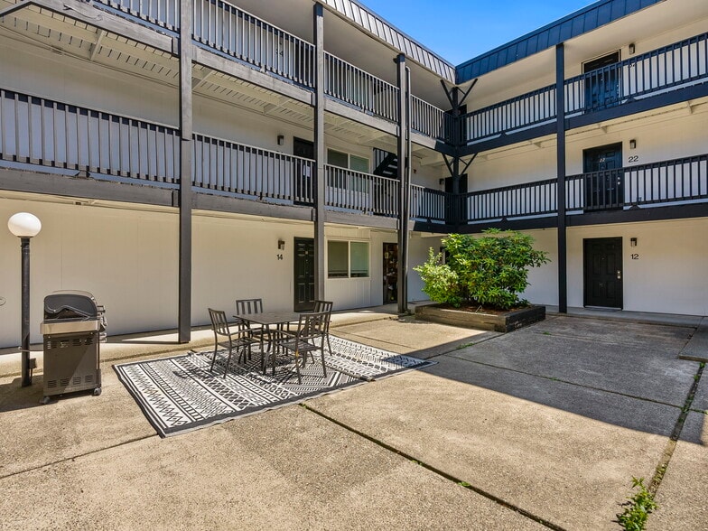 More Photos Of 210 Bethel St NE, Olympia Apartments For Sale