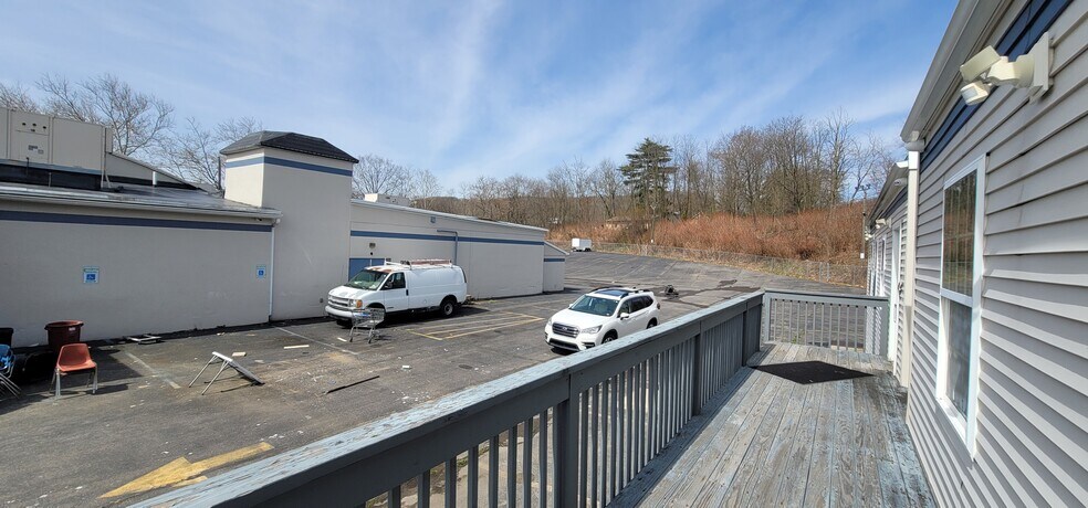 More Photos Of 59 Parry St, Luzerne Specialty For Sale