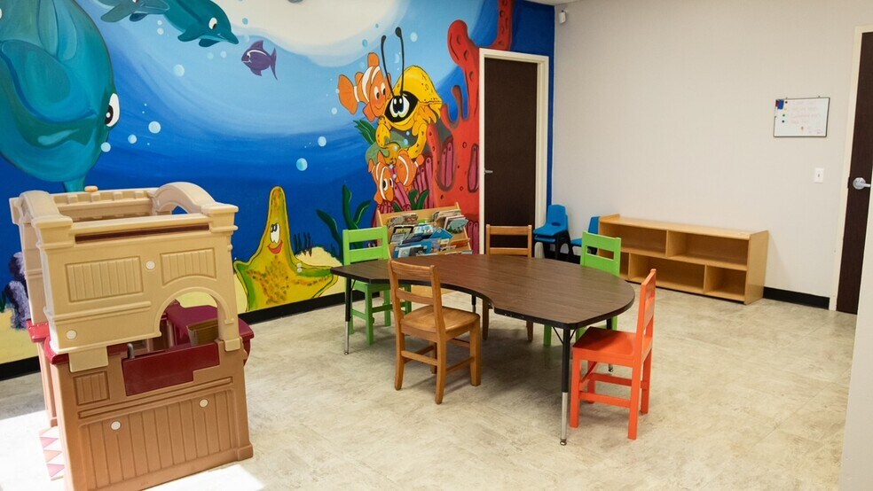 More Photos Of 12410 Sugardale Dr, Stafford Religious Facility For Lease