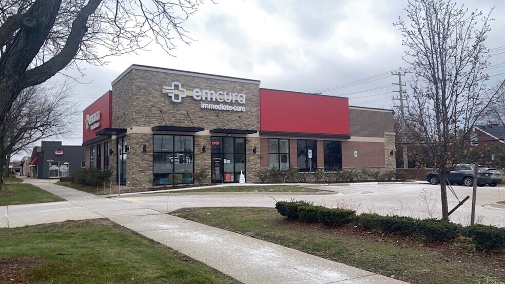 Primary Photo Of 20599 Mack Ave, Grosse Pointe Woods Freestanding For Lease