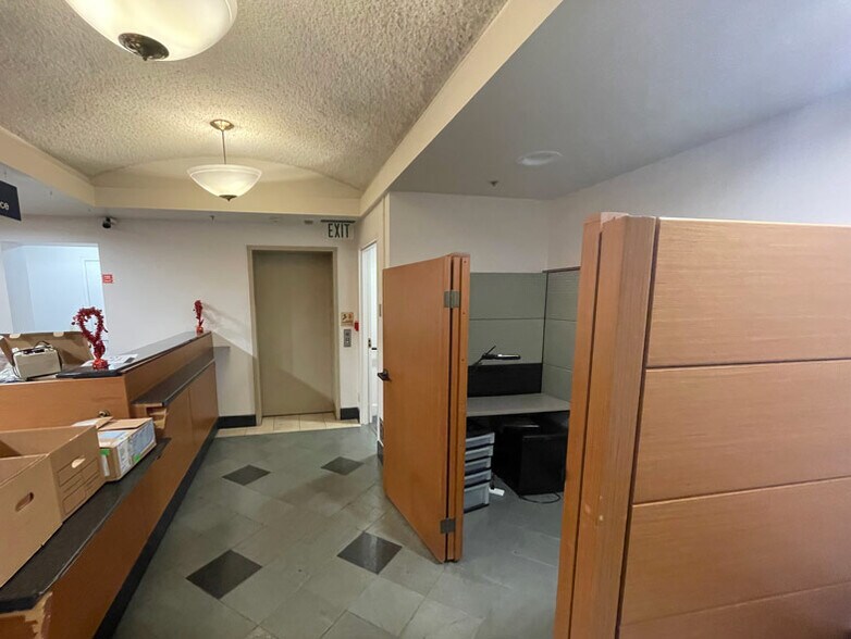 More Photos Of 445 Powell St, San Francisco Bank For Sale