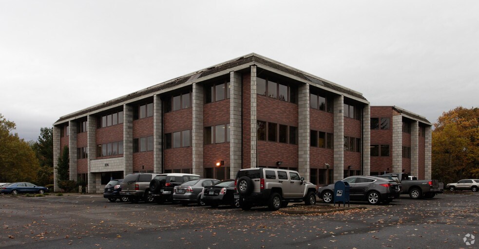 More Photos Of 8196 SW Hall Blvd, Beaverton Office For Lease
