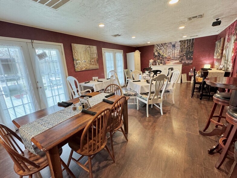 More Photos Of 2275 Old Pleasanton Rd, San Antonio General Retail For Sale