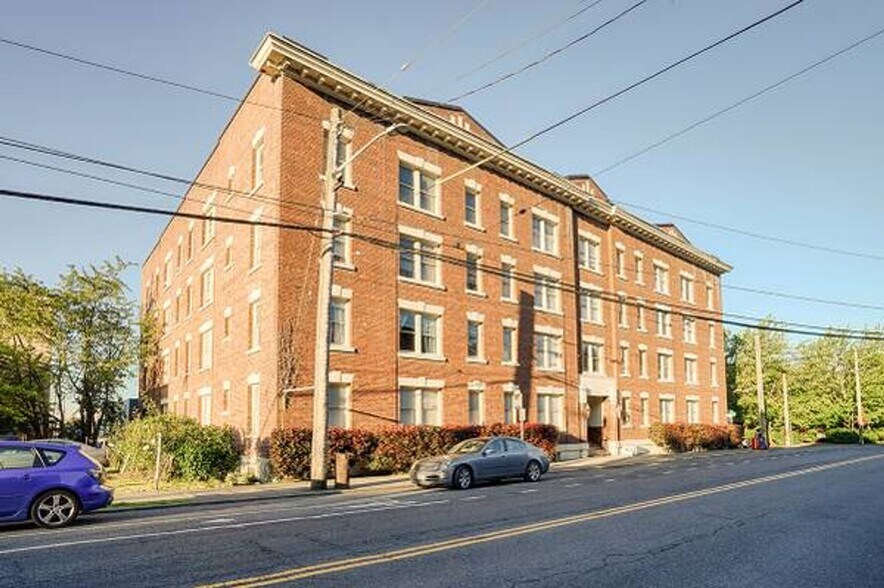 More Photos Of 119 W Roy St, Seattle Multifamily For Sale
