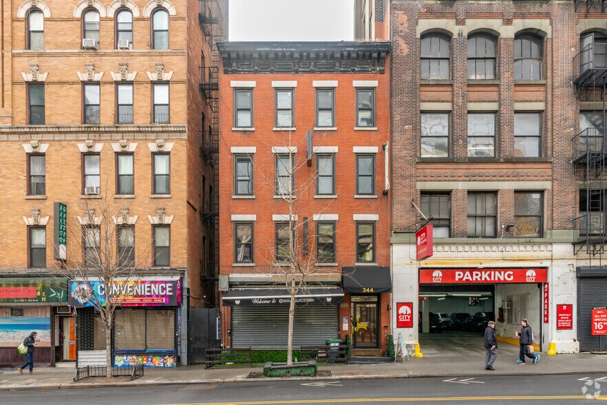 Primary Photo Of 344 E 59th St, New York Storefront Retail Office For Lease