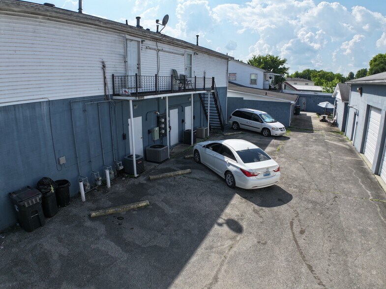 More Photos Of 727 River Dr, Irvine Apartments For Sale