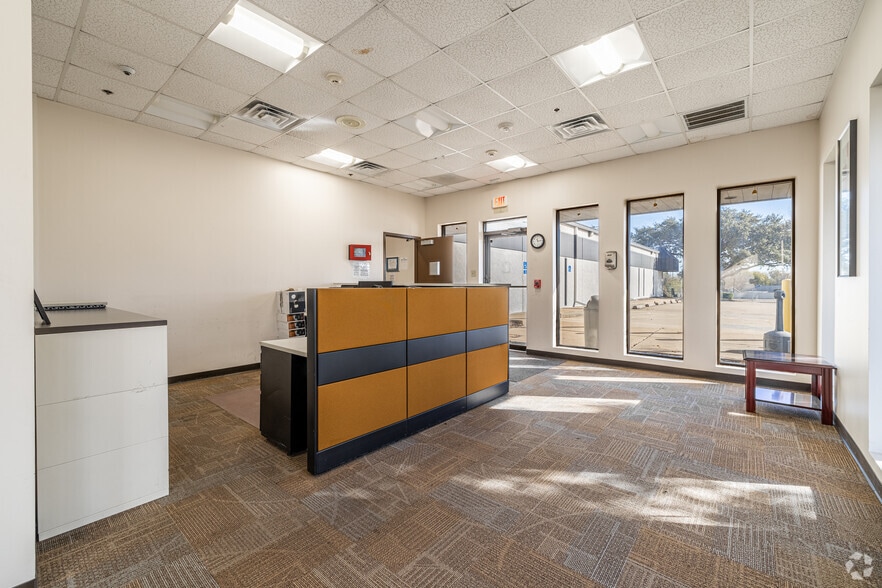 More Photos Of 2947 Executive Blvd, Mesquite Manufacturing For Sale