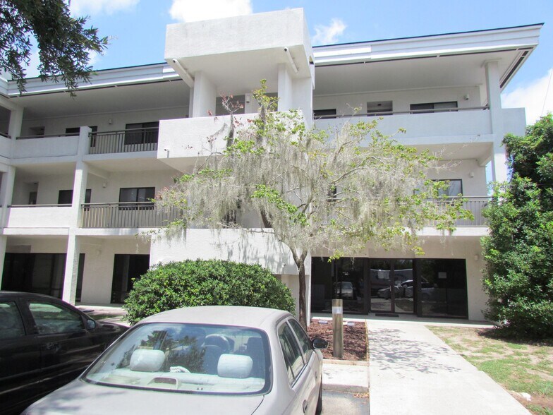 More Photos Of 2201 Boundary St, Beaufort Loft Creative Space For Sale