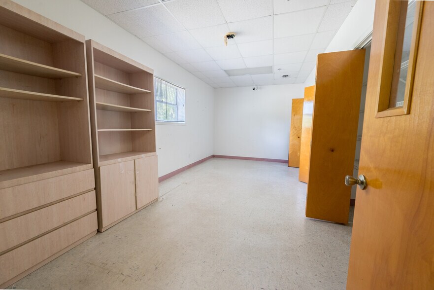 More Photos Of 6689 County Road 315, Keystone Heights Specialty For Sale