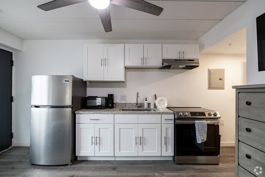 More Photos Of 1305 Washington Ave, Bay City Apartments For Sale