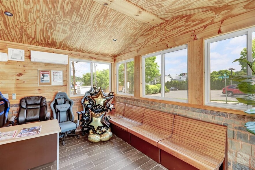 More Photos Of 22 New Holland ave, Shillington Sports And Entertainment For Sale