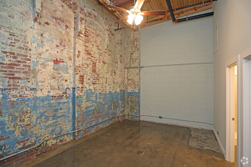 More Photos Of 116 E Main St, Haw River Apartments For Lease