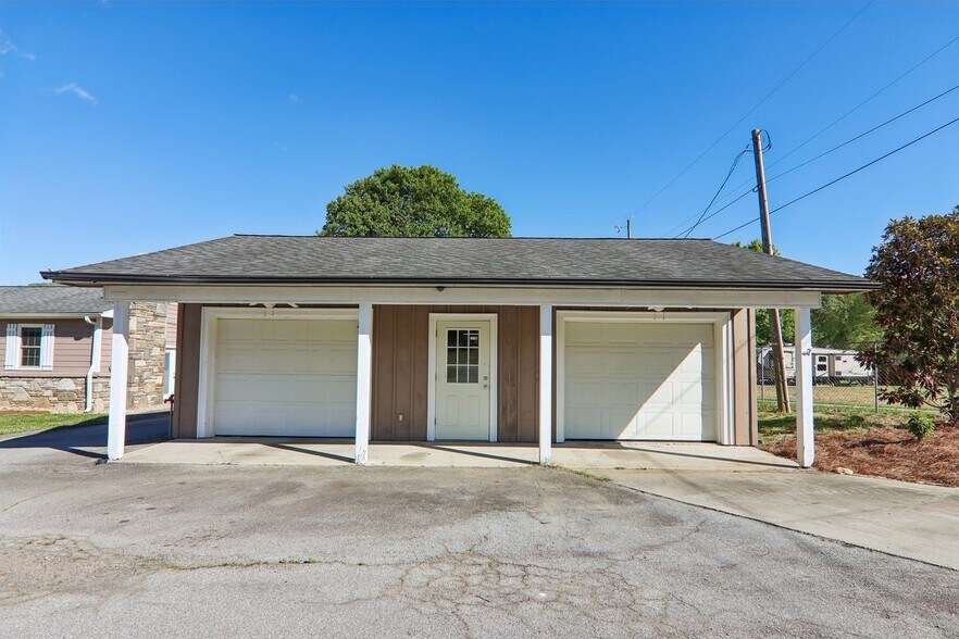 More Photos Of 1448 Cane Creek Rd, Fletcher Specialty For Sale