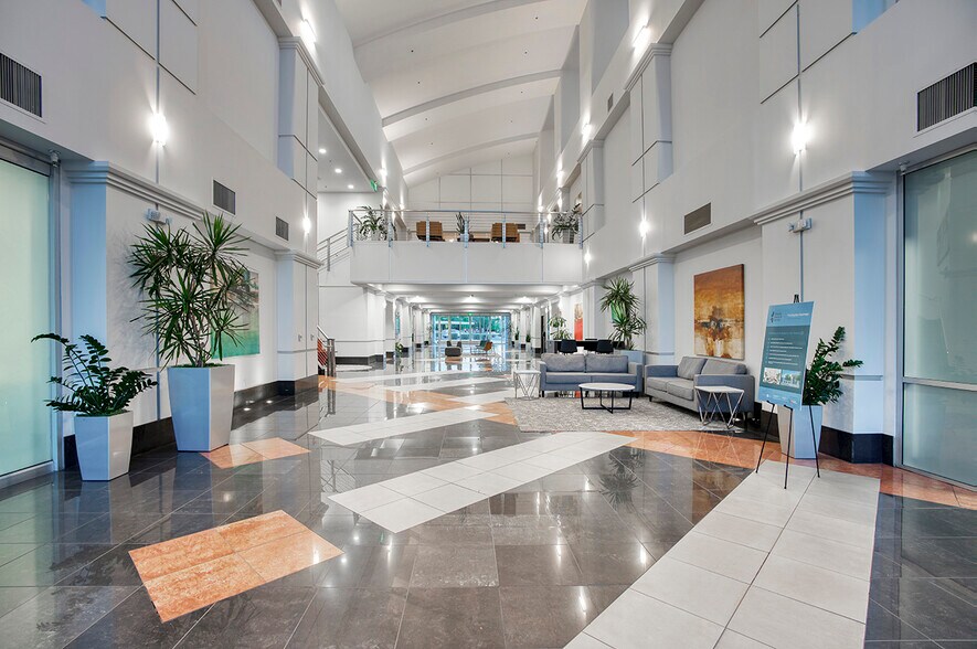 More Photos Of 1910 S Stapley Dr, Mesa Coworking Space