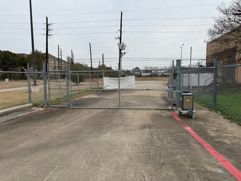 More Photos Of 12626A Dairy Ashford, Sugar Land Industrial For Sale