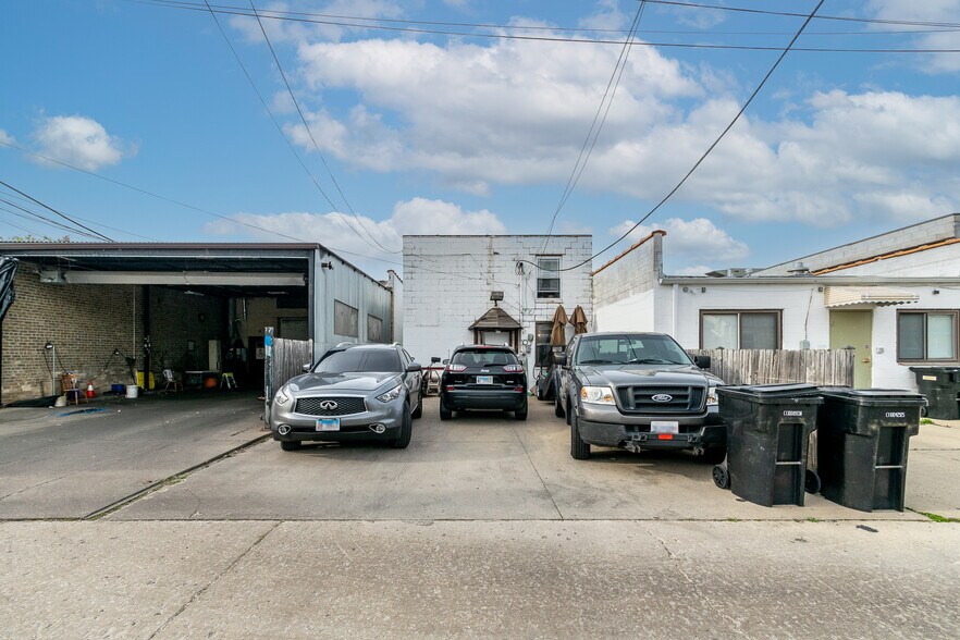 More Photos Of 7409 W Irving Park, Chicago General Retail For Sale