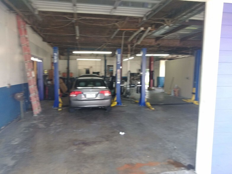 More Photos Of 2116 Fry Rd, Houston Auto Repair For Sale