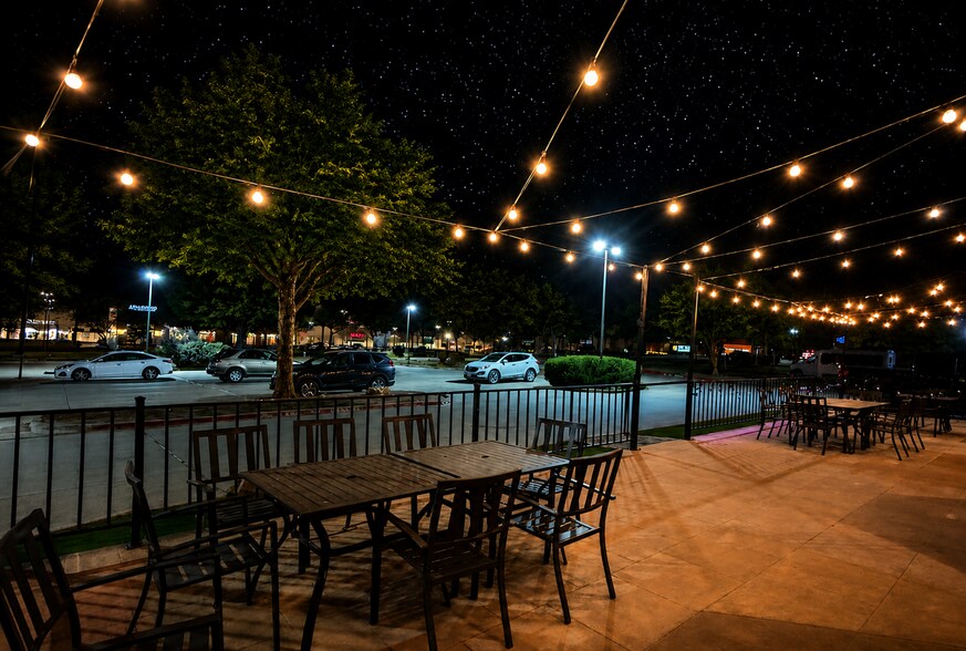 More Photos Of 2801 E Southlake Blvd, Southlake Freestanding For Lease