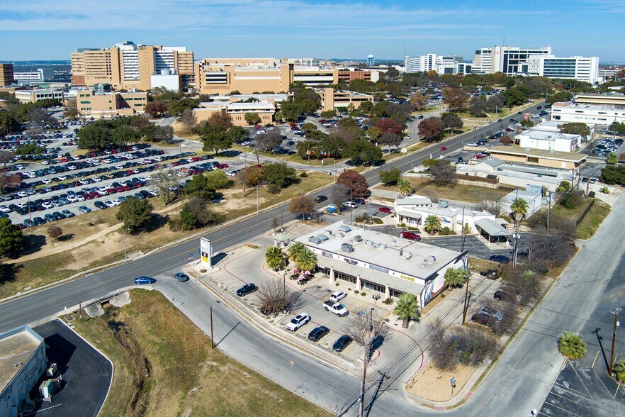 More Photos Of 7302 Louis Pasteur Dr, San Antonio Storefront For Sale