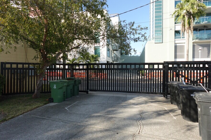 More Photos Of 110 S 12th St, Tampa Office For Lease