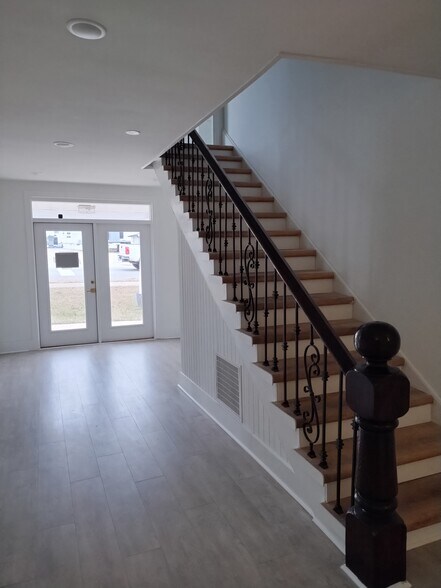 More Photos Of 119 W Main St, Youngsville Freestanding For Sale