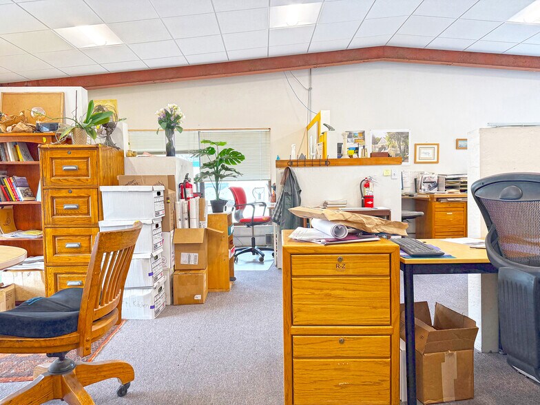 More Photos Of 801 Camelia St, Berkeley Manufacturing For Lease