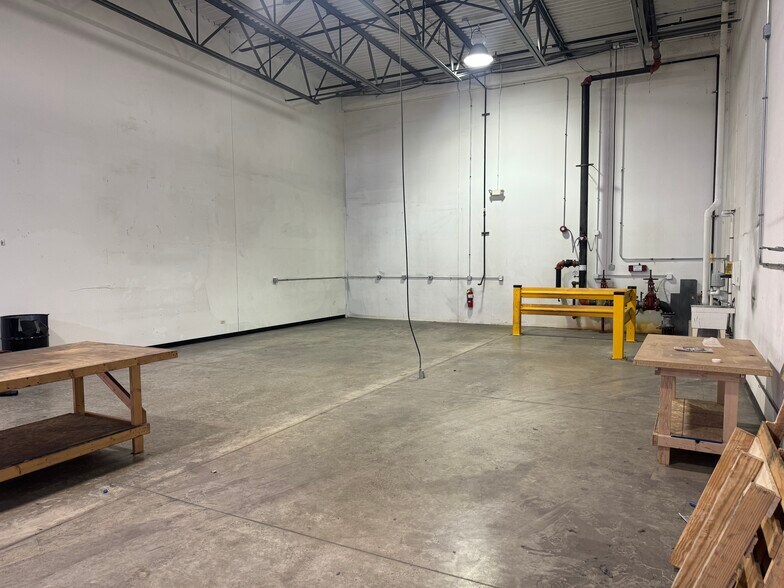 More Photos Of 1201 Teal Ave, Peotone Manufacturing For Lease