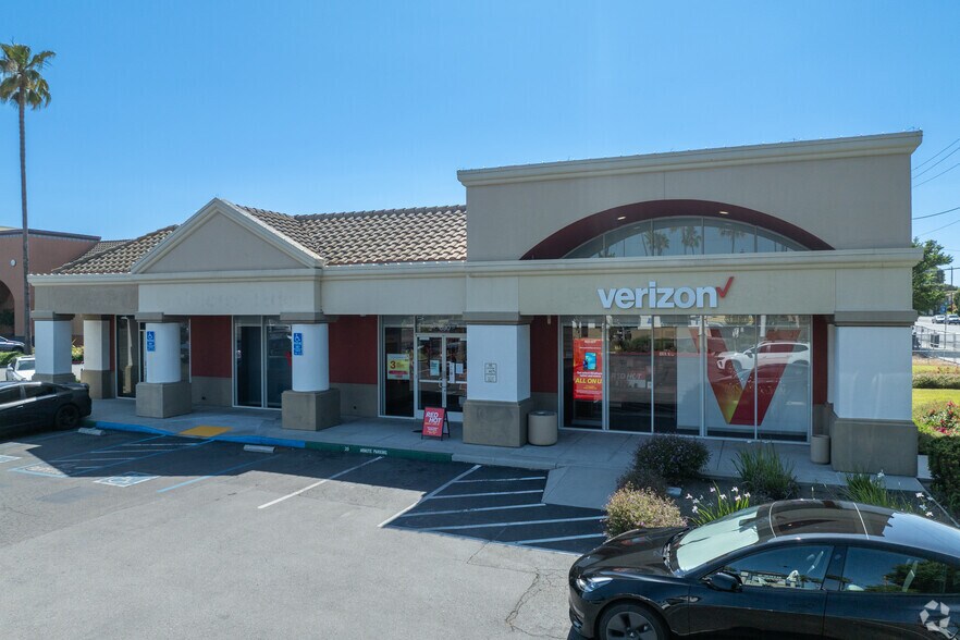 More Photos Of 620-696 Blossom Hill Rd, San Jose Unknown For Lease