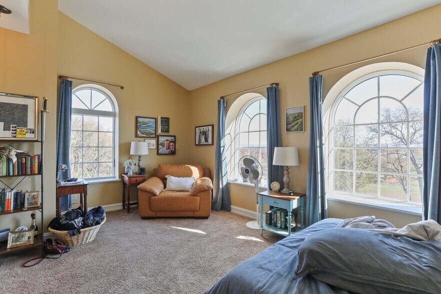 More Photos Of 14111-14113 Pennsylvania Ave, Hagerstown Freestanding For Sale