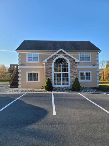 Primary Photo Of 196 W Moorestown Rd, Wind Gap Office Residential For Sale