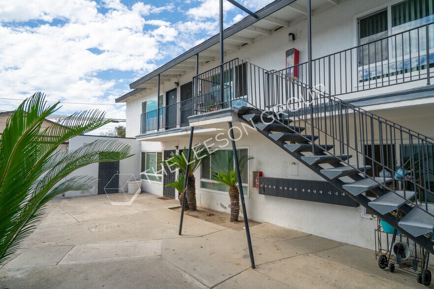More Photos Of 527 N Anna Dr, Anaheim Apartments For Sale