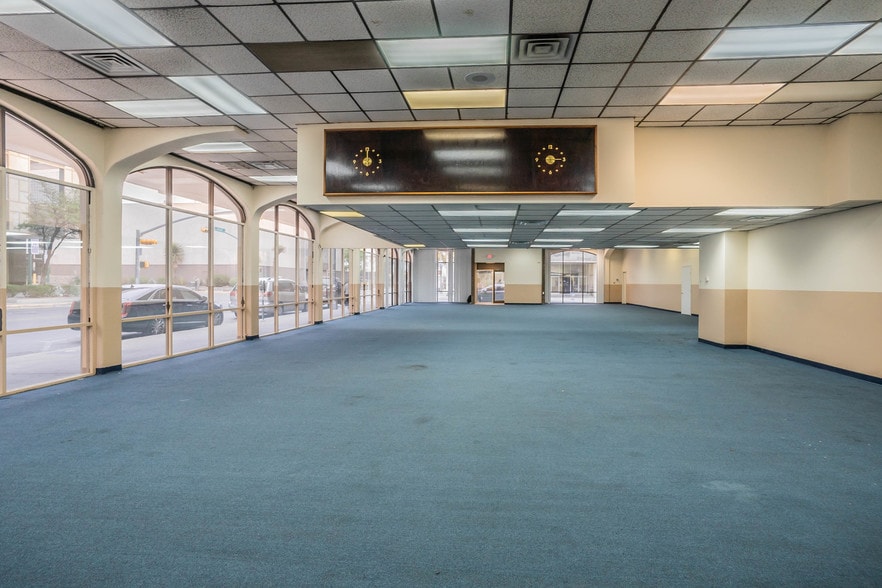 More Photos Of 321 N Stanton St, El Paso Loft Creative Space For Sale