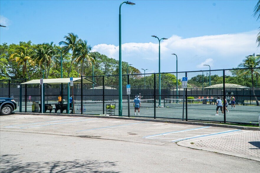More Photos Of 216 NE 18th Ave, Pompano Beach Apartments For Sale