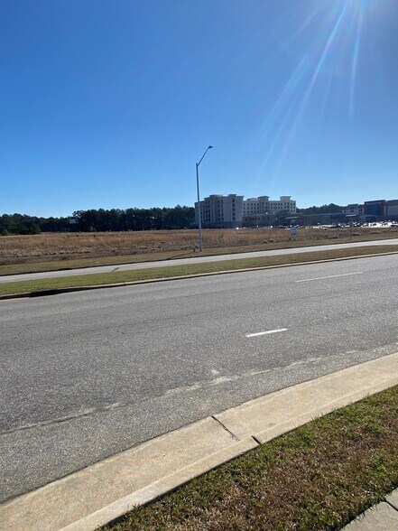 More Photos Of Lake Valley & Yadkin Rd, Fayetteville Land For Sale