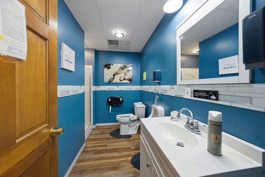 More Photos Of 6700 Martin St, Rome Flex For Sale