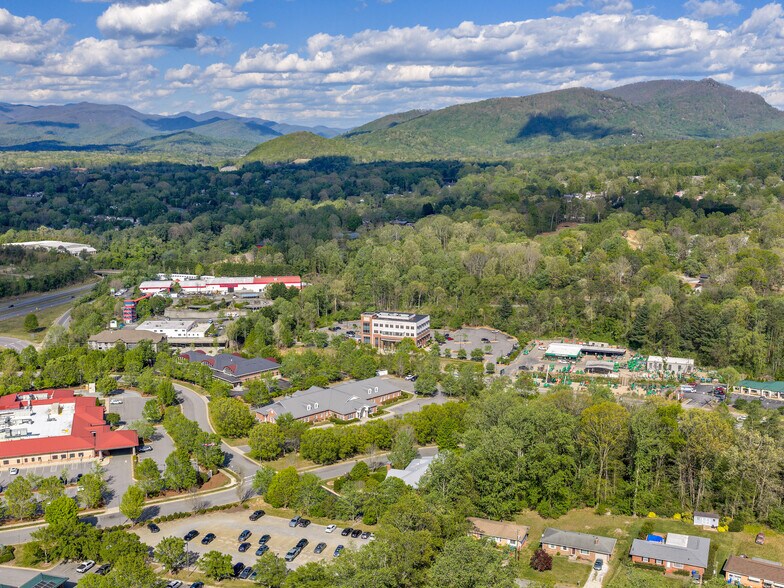 More Photos Of 4 Medical Park Dr, Asheville Medical For Sale