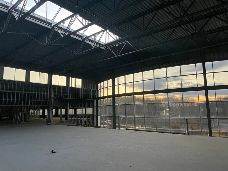 More Photos Of 2 Clarke Dr, Cranbury Research And Development For Lease
