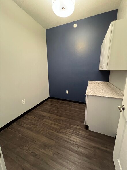 More Photos Of 150-300 W Lake Mary Blvd, Sanford Unknown For Lease