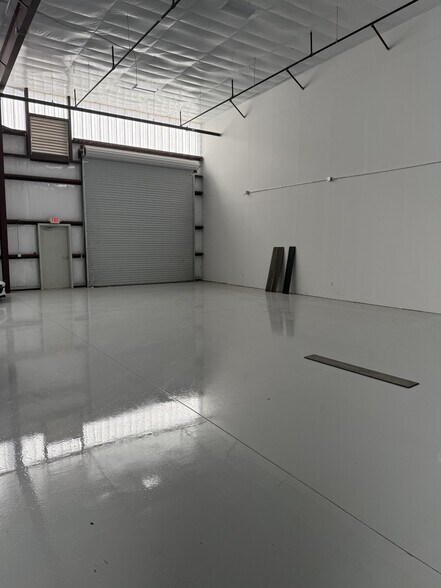 More Photos Of 26077 Nelson Way, Katy Light Distribution For Sale