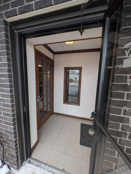 More Photos Of 1605 W Candletree Dr, Peoria Office For Sale